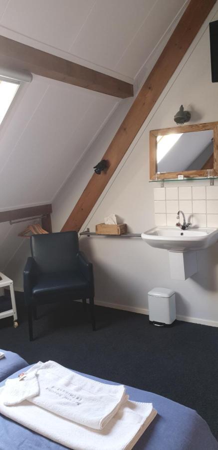 Bed And Breakfast "De Smousenhoek" Ouddorp Bagian luar foto