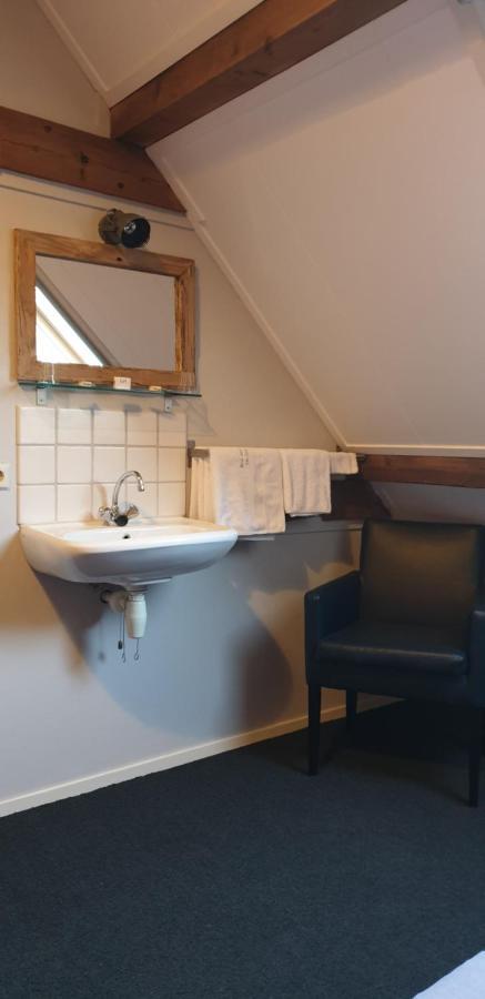 Bed And Breakfast "De Smousenhoek" Ouddorp Bagian luar foto