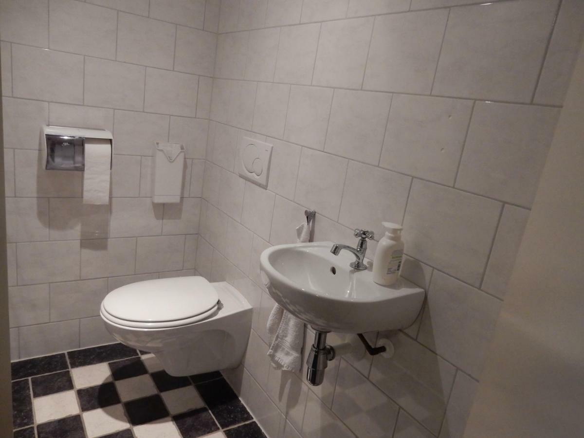 Bed And Breakfast "De Smousenhoek" Ouddorp Bagian luar foto