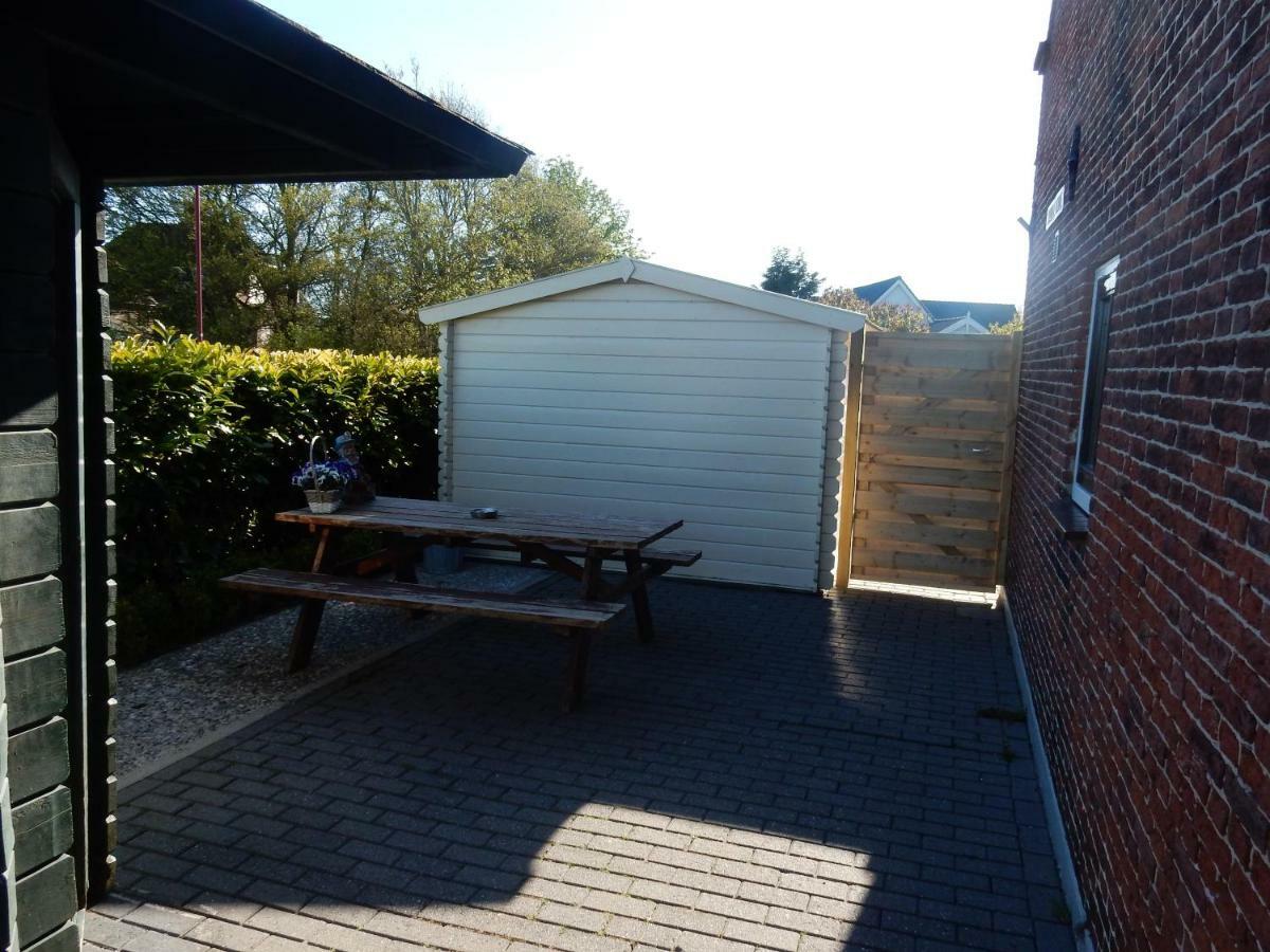 Bed And Breakfast "De Smousenhoek" Ouddorp Bagian luar foto