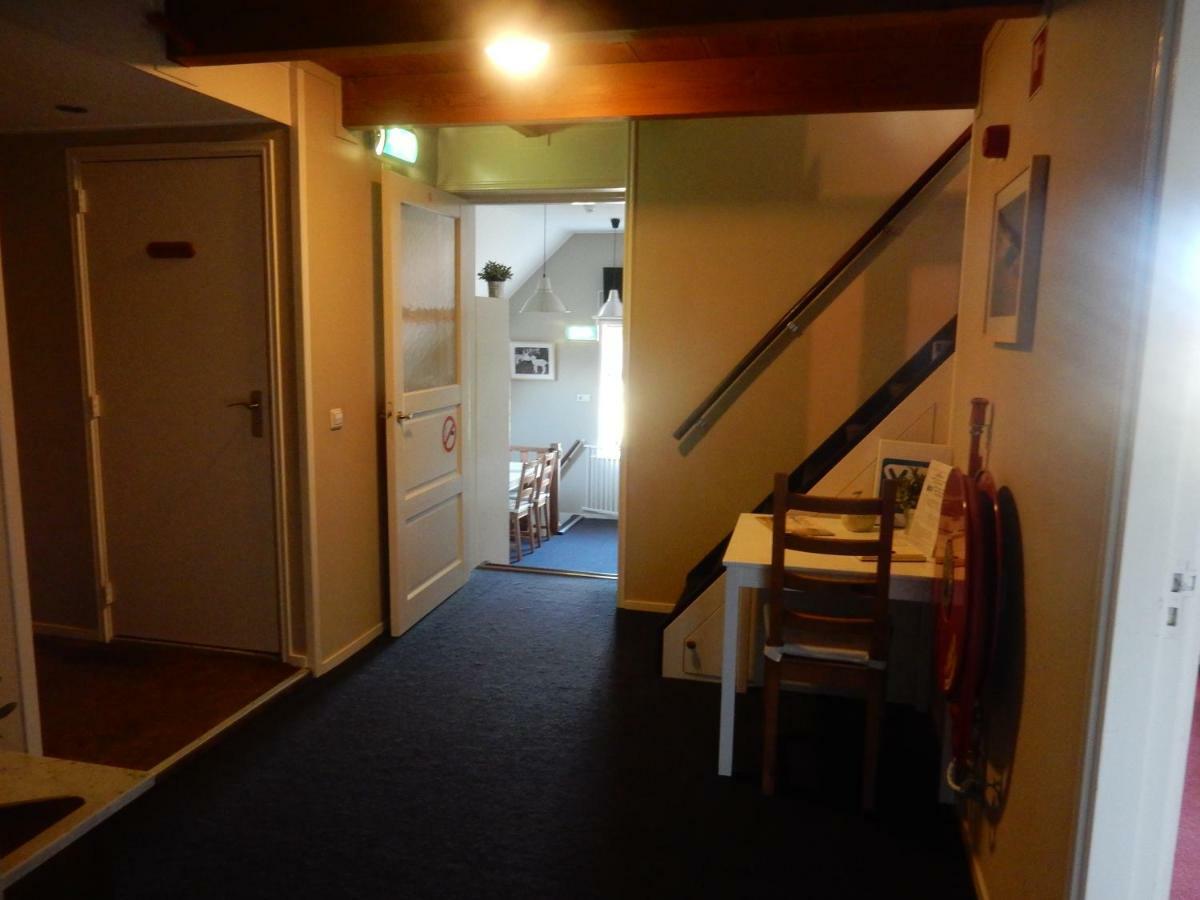 Bed And Breakfast "De Smousenhoek" Ouddorp Bagian luar foto