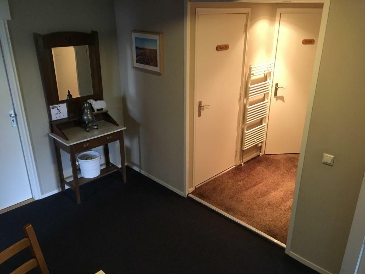 Bed And Breakfast "De Smousenhoek" Ouddorp Bagian luar foto